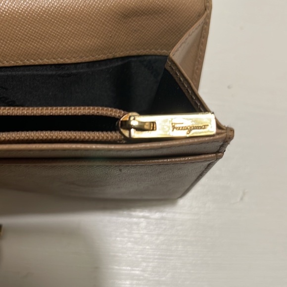 Salvatore Ferragamo Continental Wallet - Picture 9 of 15